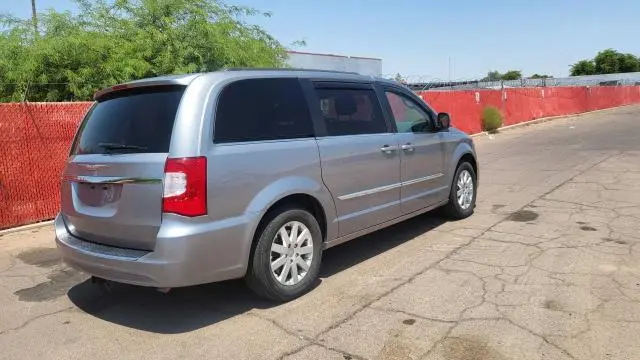 2016 CHRYSLER TOWN & COUNTRY TOURING  