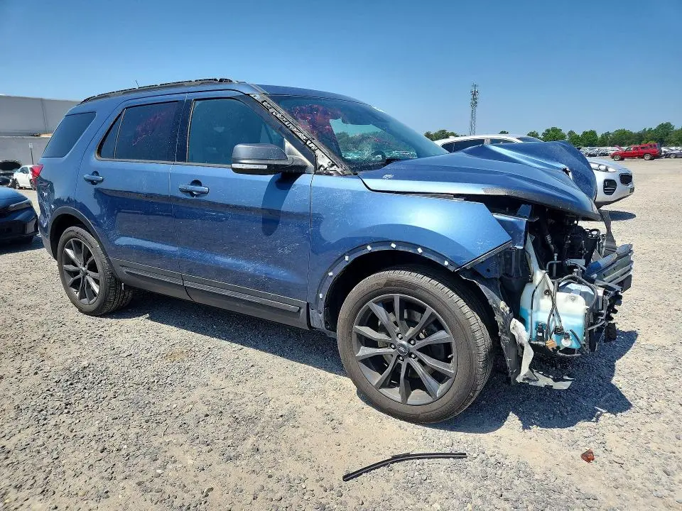 2018 FORD EXPLORER XLT  