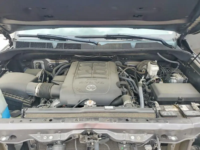 2019 TOYOTA TUNDRA CREWMAX SR5  