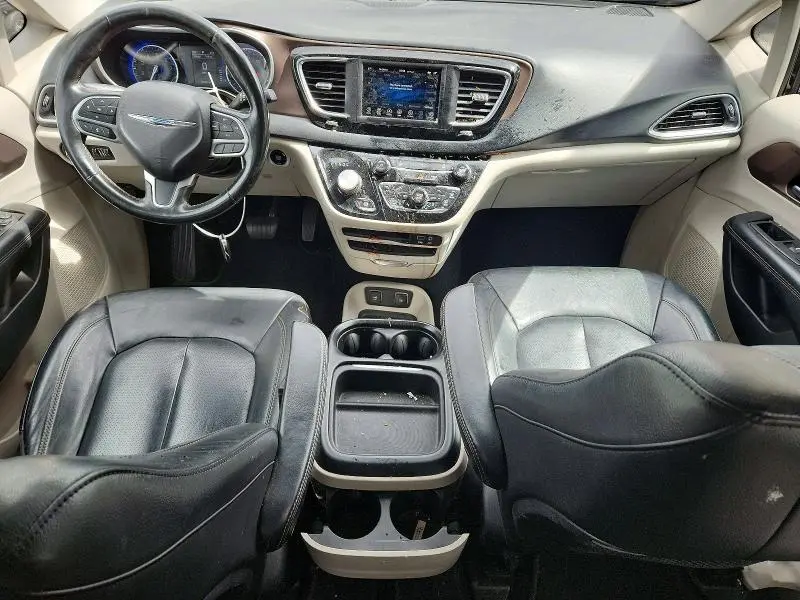 2019 CHRYSLER PACIFICA TOURING L  