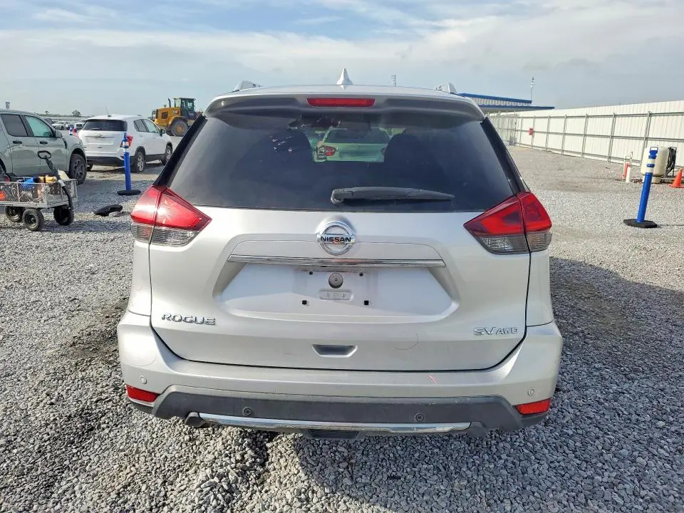 2020 NISSAN ROGUE SV  