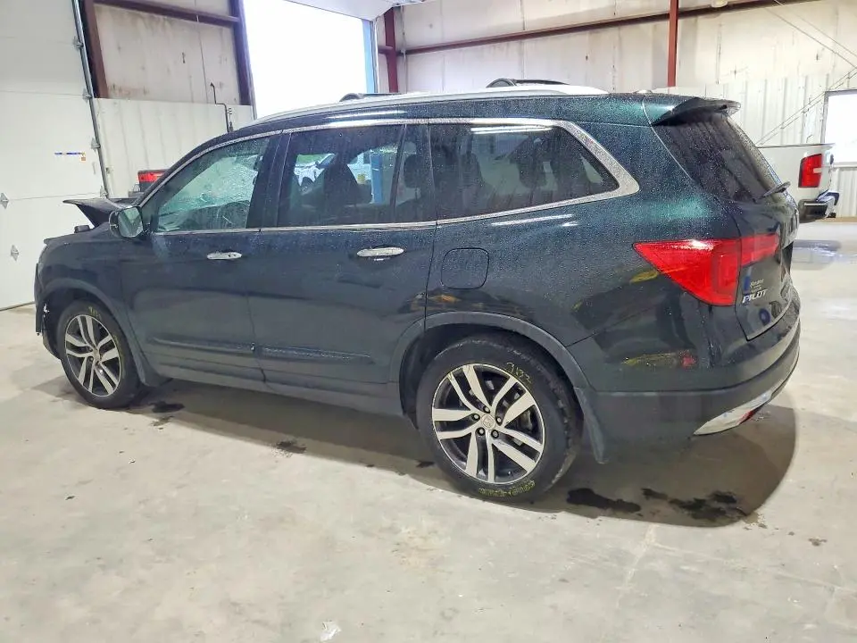 2017 HONDA PILOT TOURING  