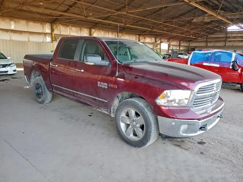 2016 RAM 1500 SLT  