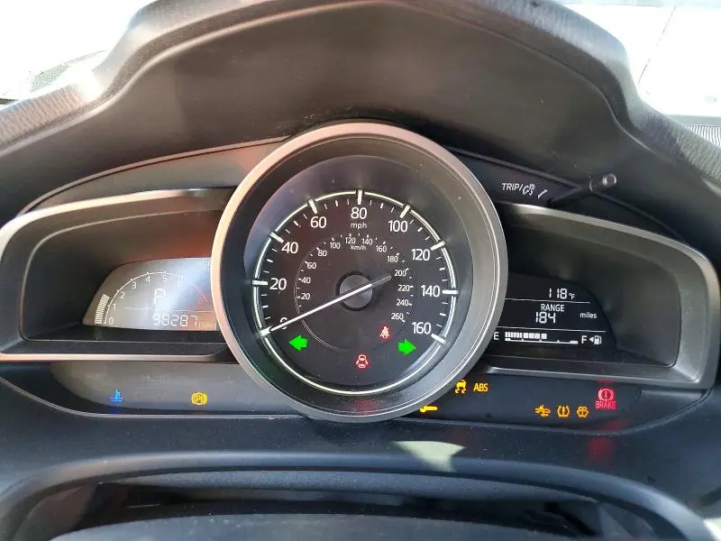 2018 MAZDA 3 TOURING  