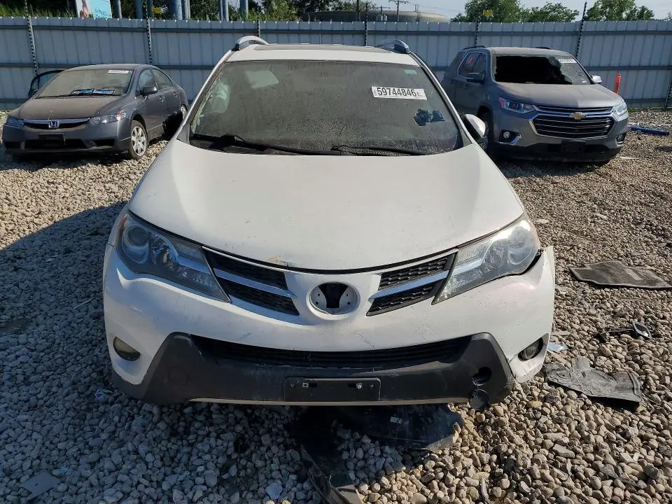 2015 TOYOTA RAV4 XLE  