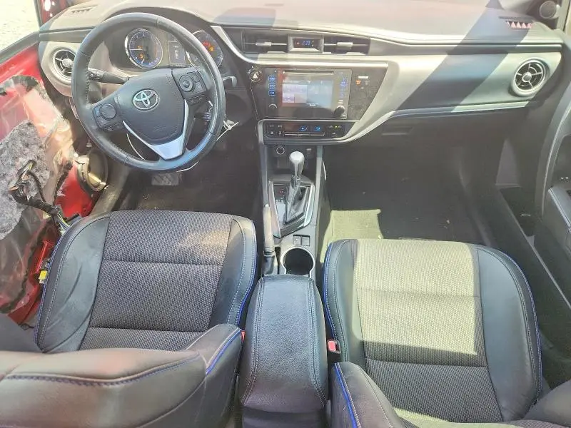 2017 TOYOTA COROLLA SE  