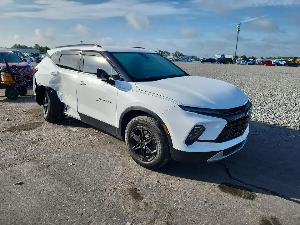 2024 CHEVROLET BLAZER 2LT  