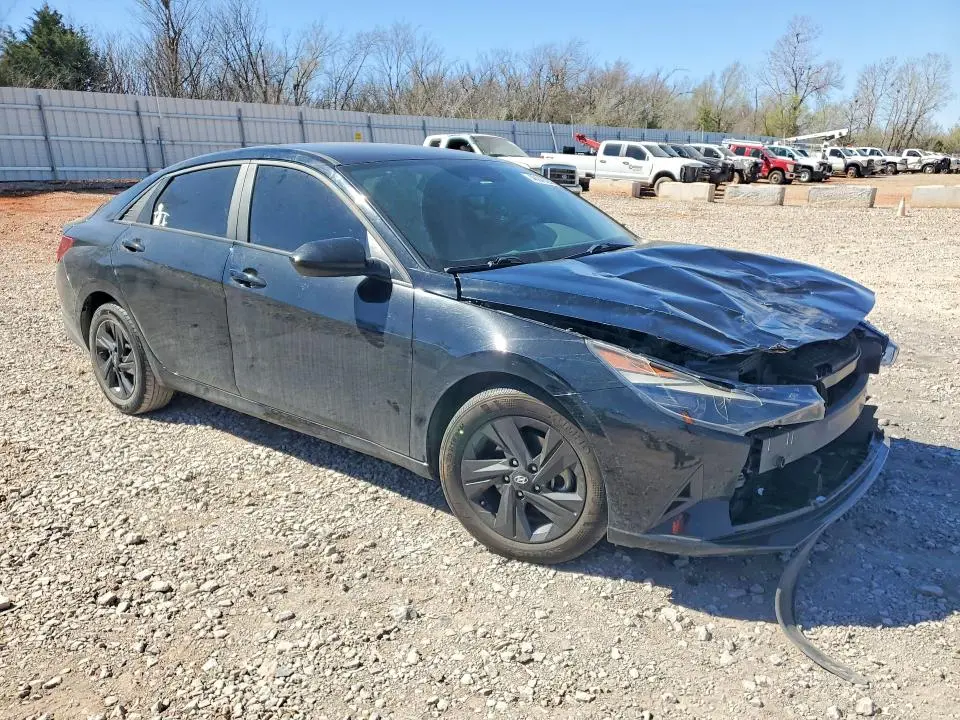 2022 HYUNDAI ELANTRA   