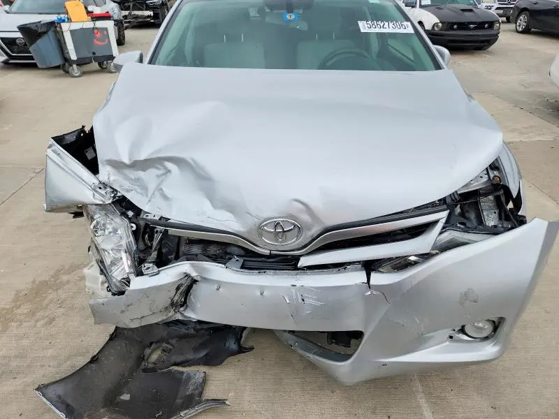 2013 TOYOTA VENZA LE  