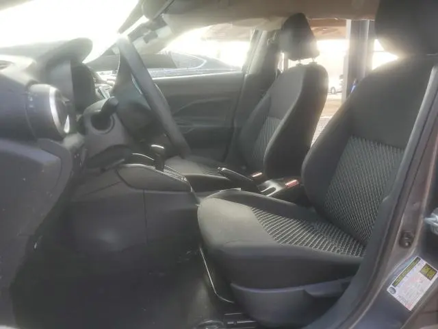 2021 NISSAN VERSA S  