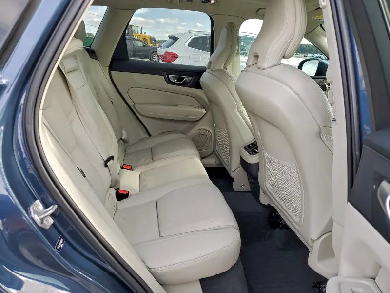 2021 VOLVO XC60 T5 INSCRIPTION  