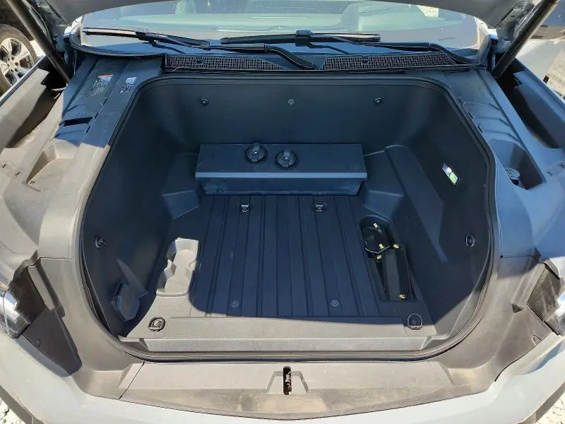 2025 CHEVROLET SILVERADO LT  