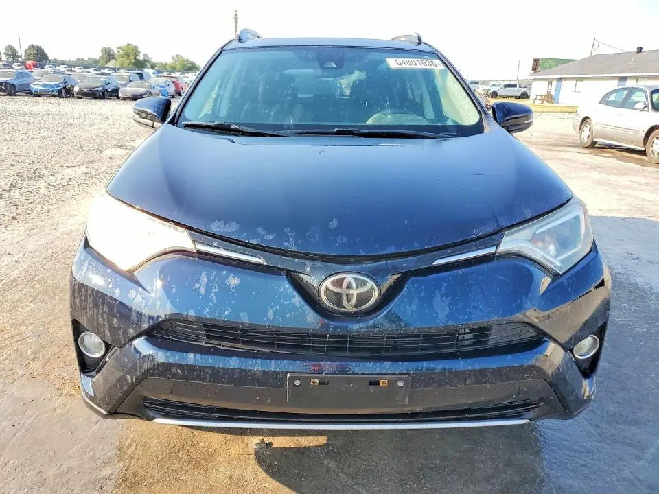2018 TOYOTA RAV4 XLE  