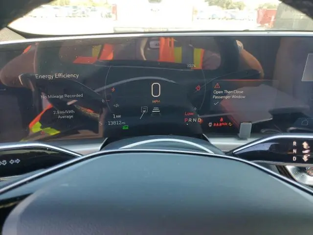 2024 CADILLAC LYRIQ LUXURY  