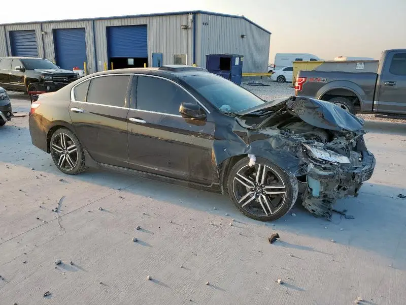 2017 HONDA ACCORD TOURING  