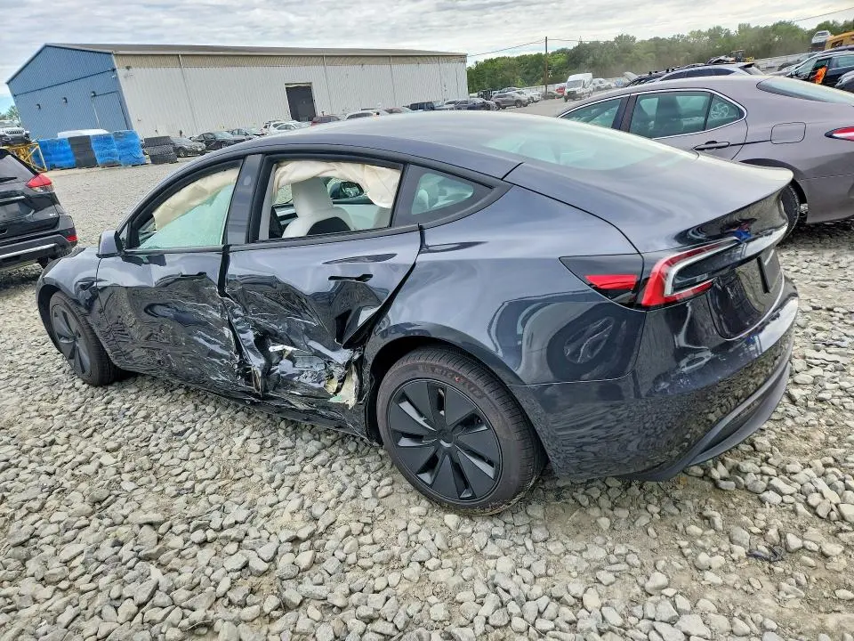 2026 TESLA MODEL 3   
