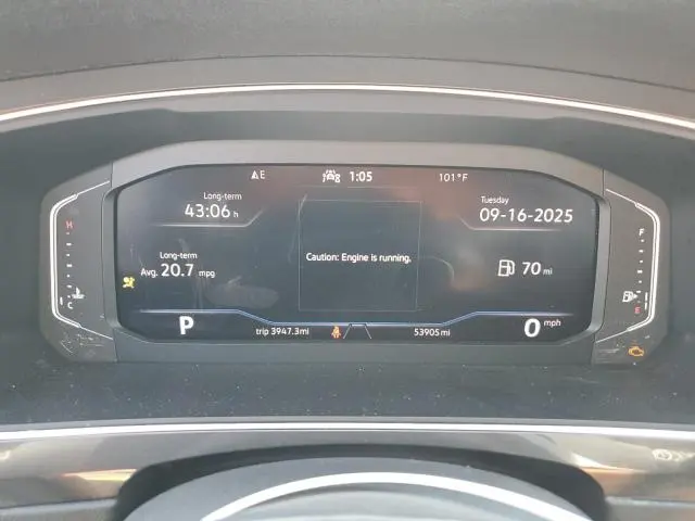 2021 VOLKSWAGEN TIGUAN SE  