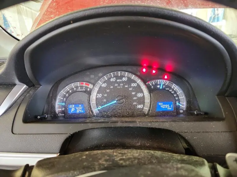 2012 TOYOTA CAMRY SE  