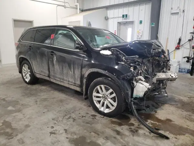 2016 TOYOTA HIGHLANDER LE  