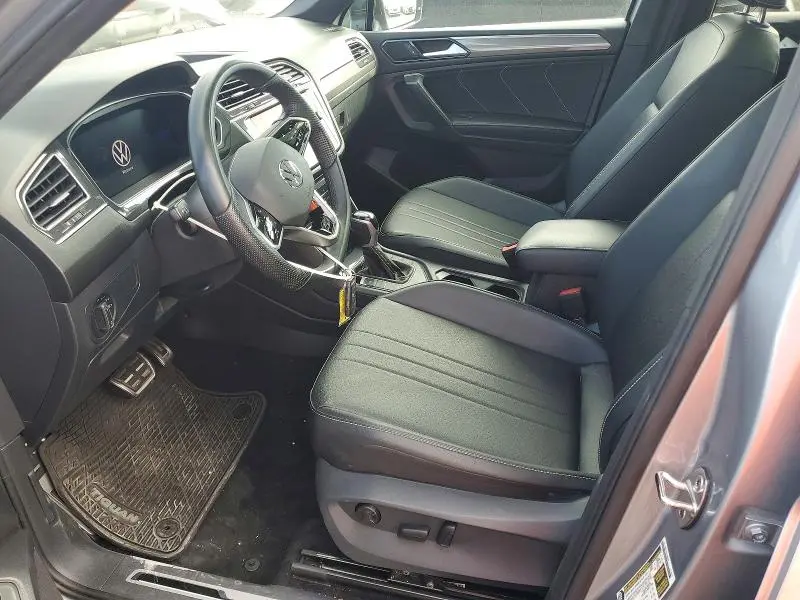 2024 VOLKSWAGEN TIGUAN SE R-LINE BLACK  