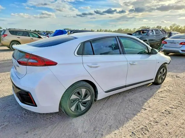2018 HYUNDAI IONIQ SEL  