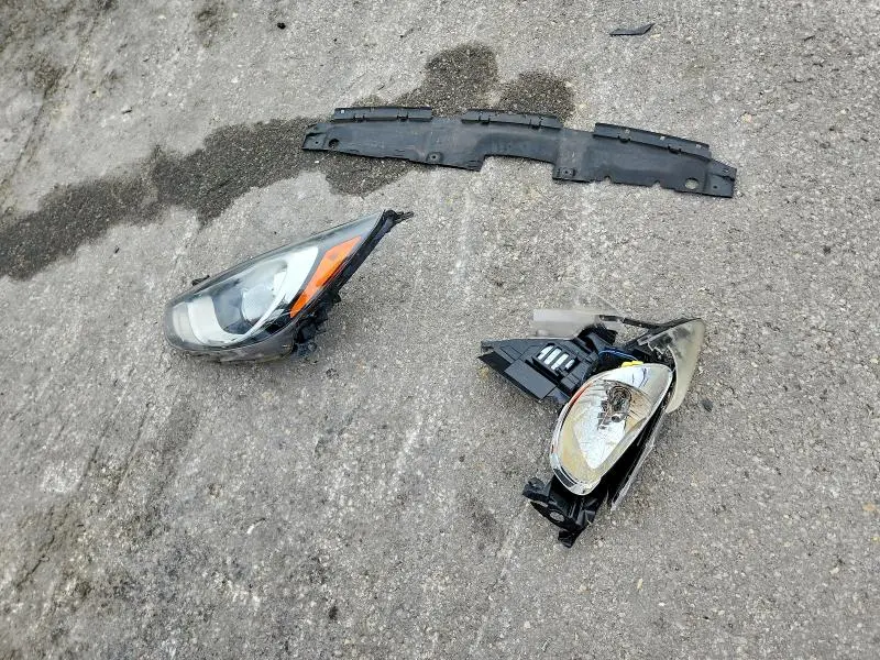 2014 HYUNDAI ACCENT GLS  