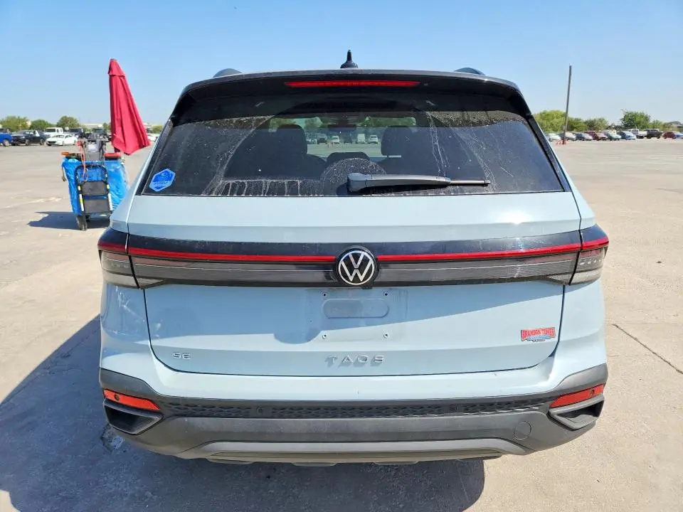 2025 VOLKSWAGEN TAOS SE BLACK  