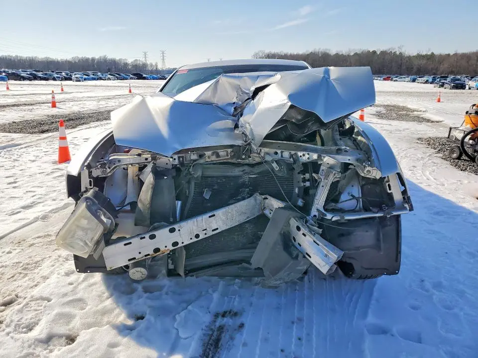 2012 DODGE CHARGER SE  