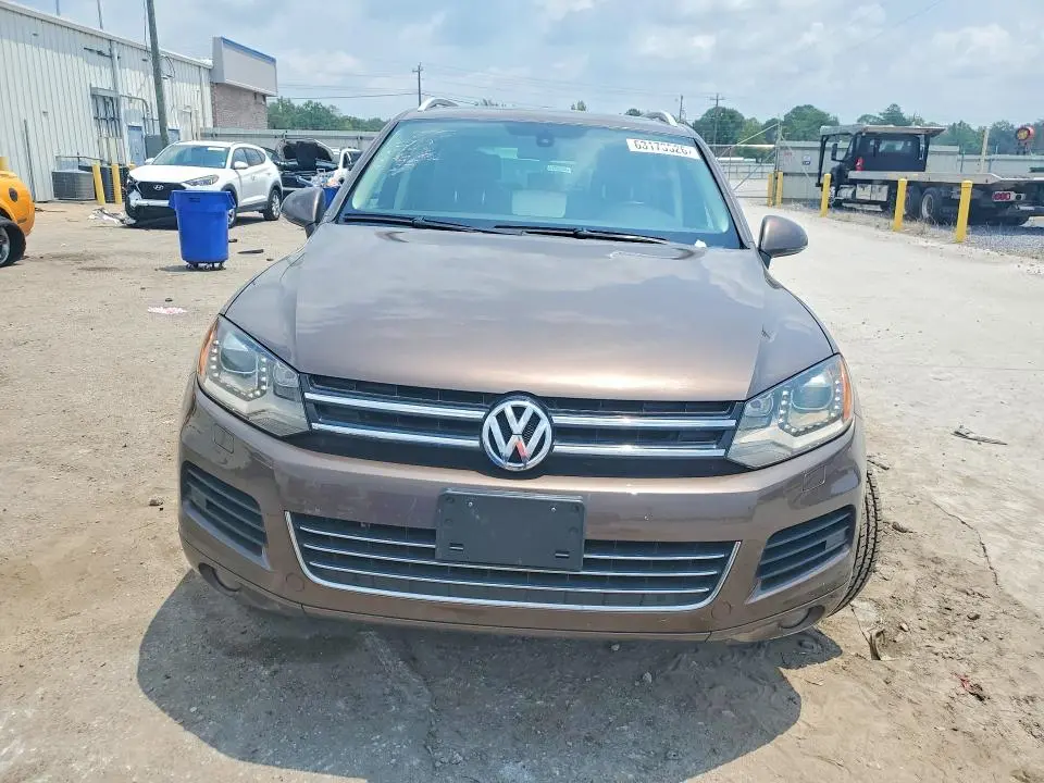 2011 VOLKSWAGEN TOUAREG V6 TDI  