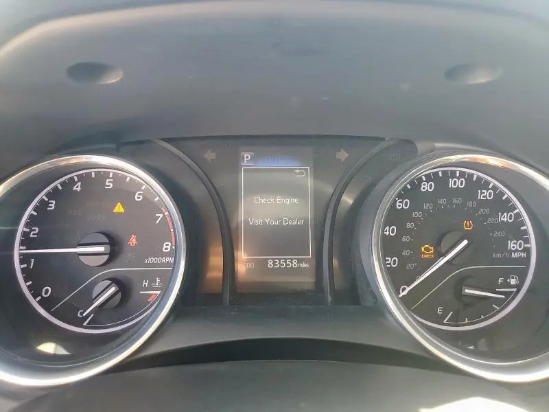 2020 TOYOTA CAMRY SE  