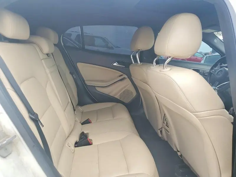 2017 MERCEDES-BENZ GLA 250  