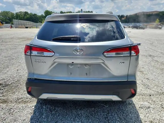 2022 TOYOTA COROLLA CROSS LE  