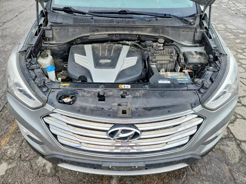 2016 HYUNDAI SANTA FE SE  