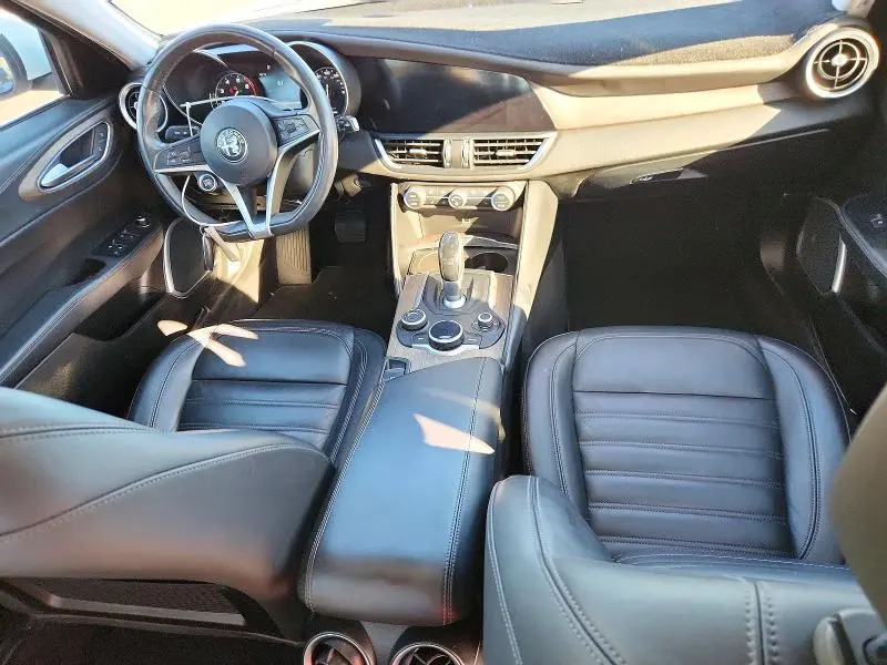 2017 ALFA ROMEO GIULIA TI  