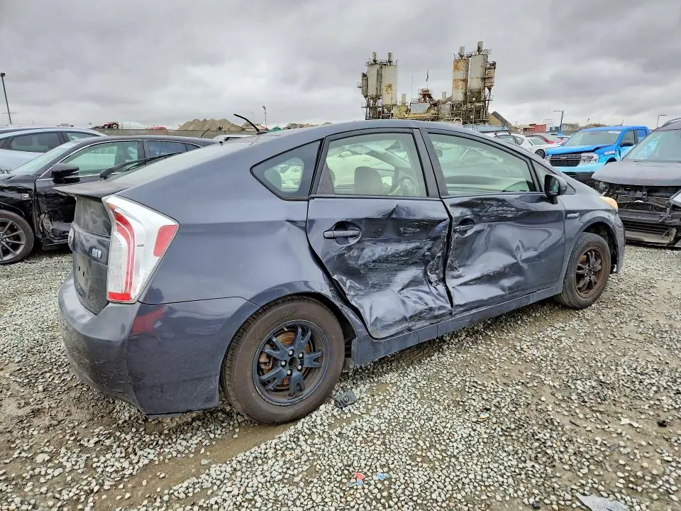 2013 TOYOTA PRIUS   