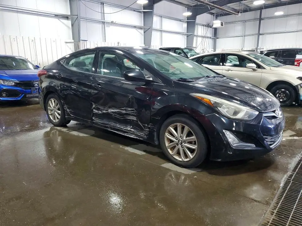2014 HYUNDAI ELANTRA SE  