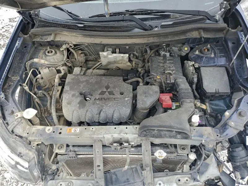 2014 MITSUBISHI OUTLANDER SE  