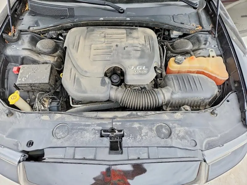 2013 DODGE CHARGER SE  