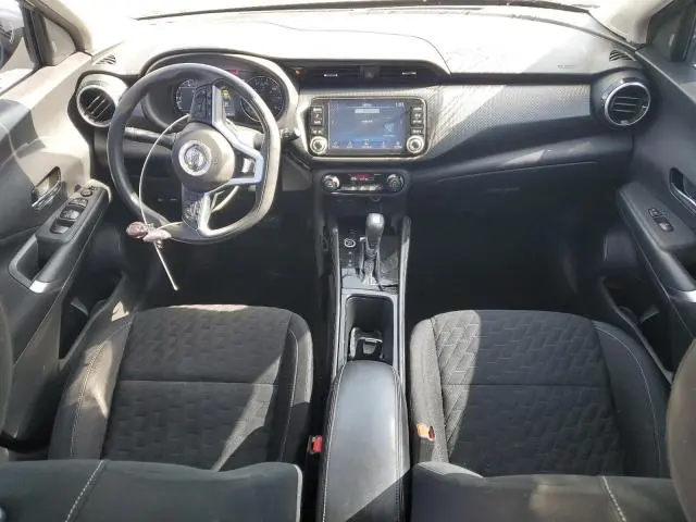2021 NISSAN KICKS SV  