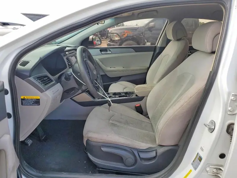 2017 HYUNDAI SONATA SE  