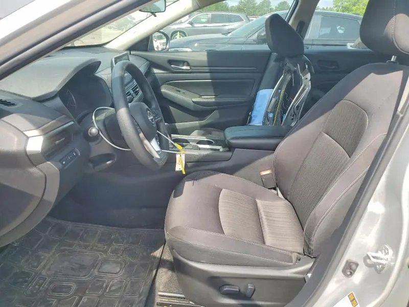 2024 NISSAN ALTIMA SV  