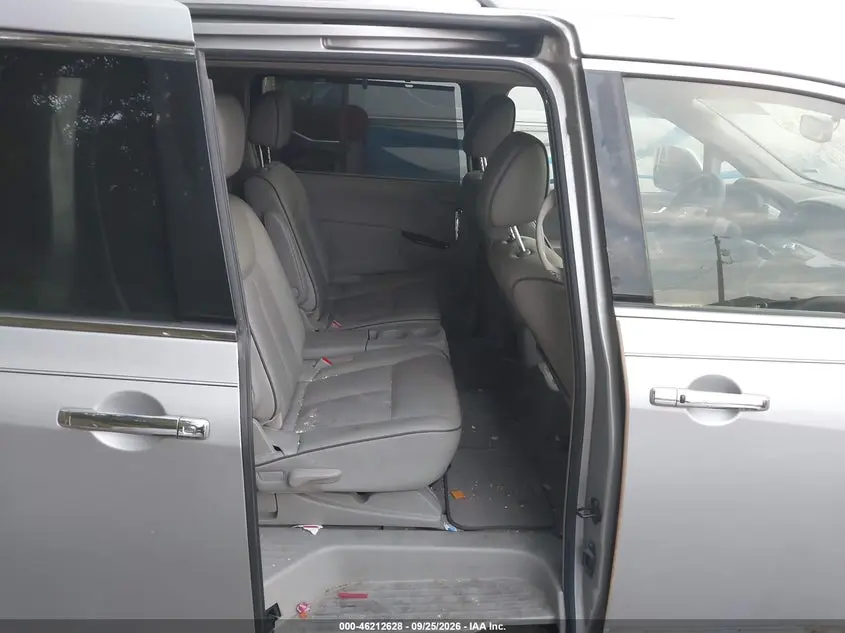 2015 NISSAN QUEST PLATINUM
