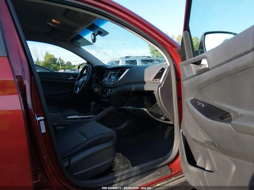2018 HYUNDAI TUCSON SE