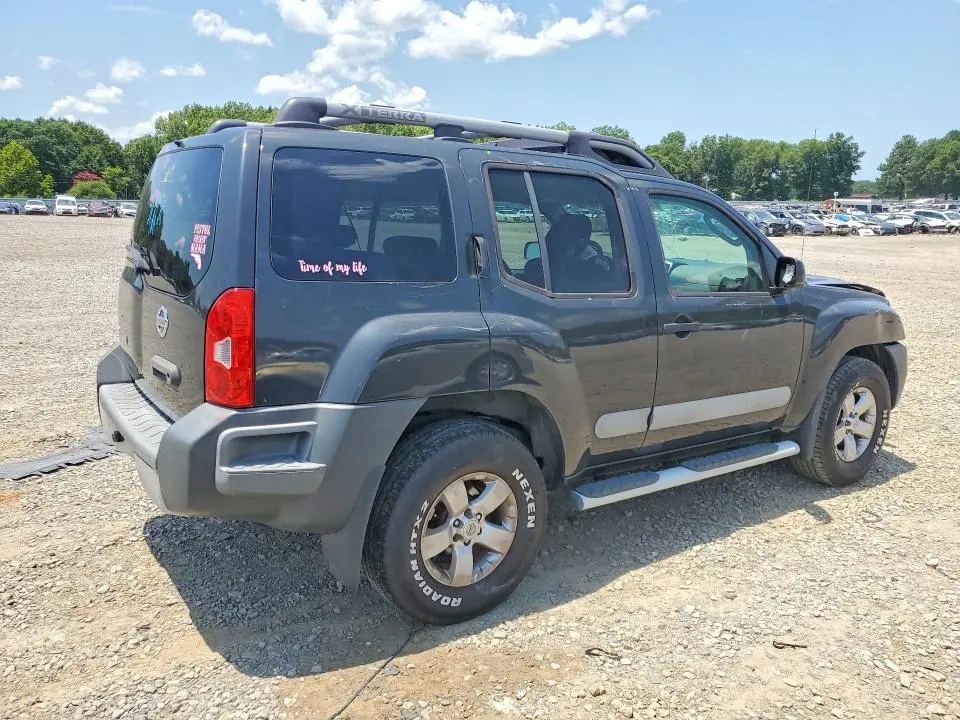 2011 NISSAN XTERRA OFF ROAD/S/SE  
