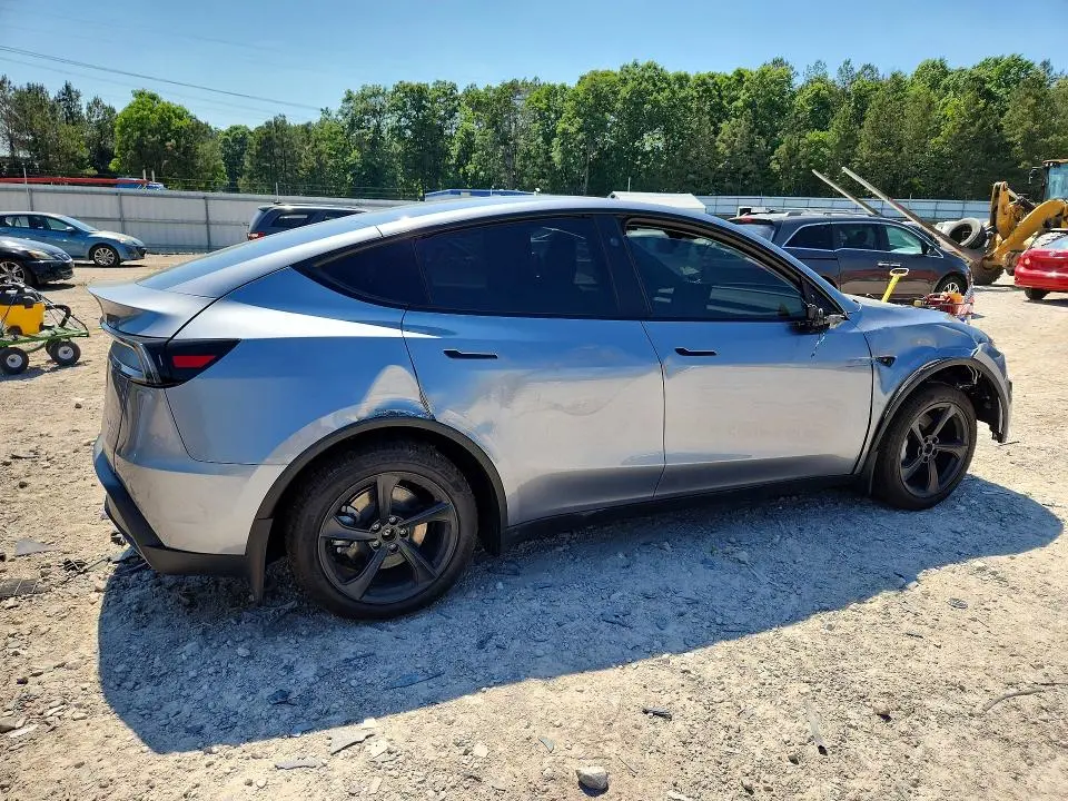 2026 TESLA MODEL Y   