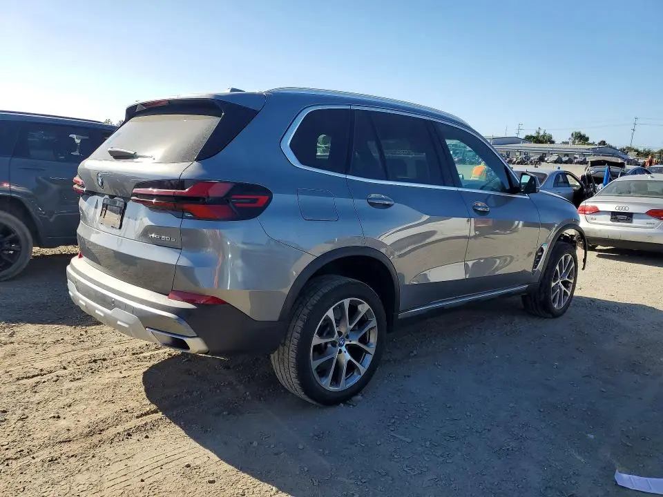 2024 BMW X5 XDRIVE50E  