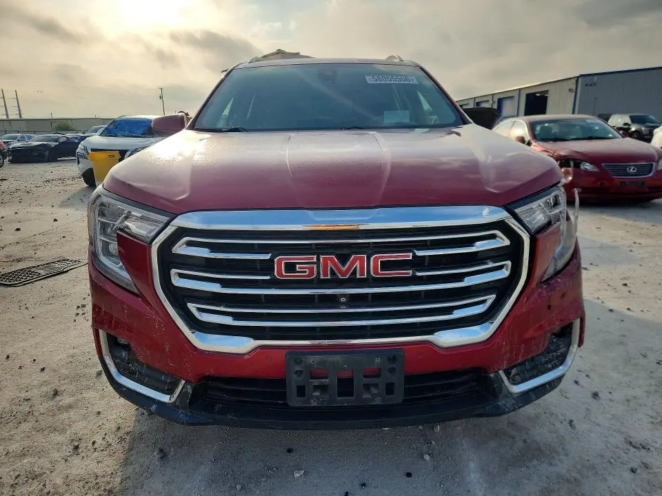 2022 GMC TERRAIN SLT  