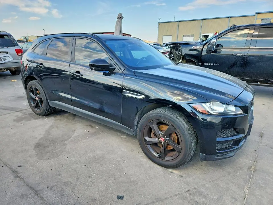 2017 JAGUAR F-PACE PREMIUM  