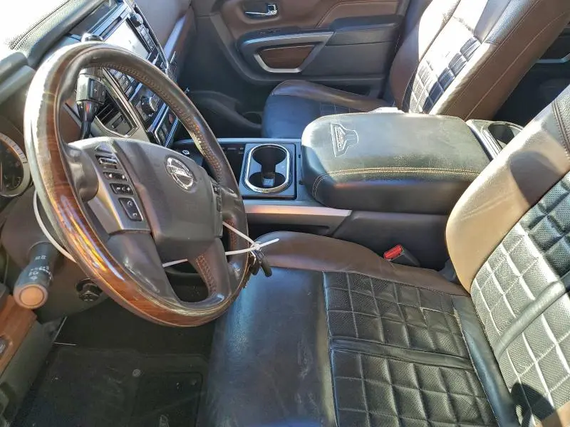 2017 NISSAN TITAN XD SL  