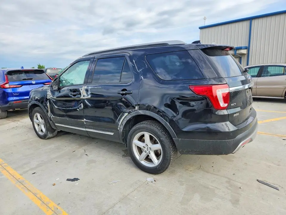 2017 FORD EXPLORER XLT  